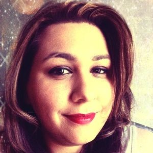 Meet your Posher, Holly